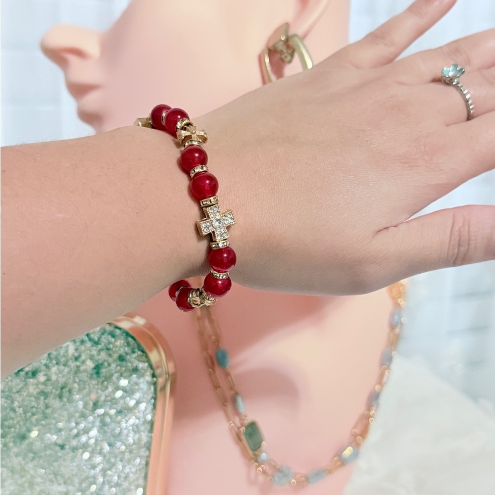 Red and Gold Beaded Bracelet - Picture 3 of 10